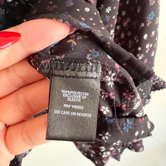 Torrid Black + Pink White Floral Print Button Front Smocked Collar Blouse - 4X - Picture 5 of 11